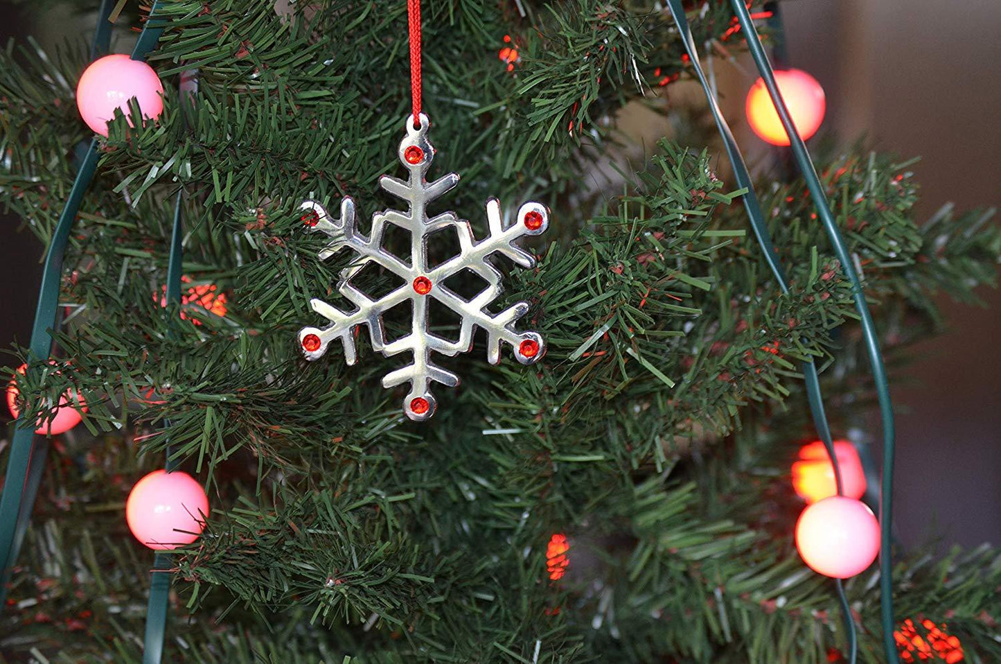 Set of 8 Christmas ornaments in the shape of snowflakes